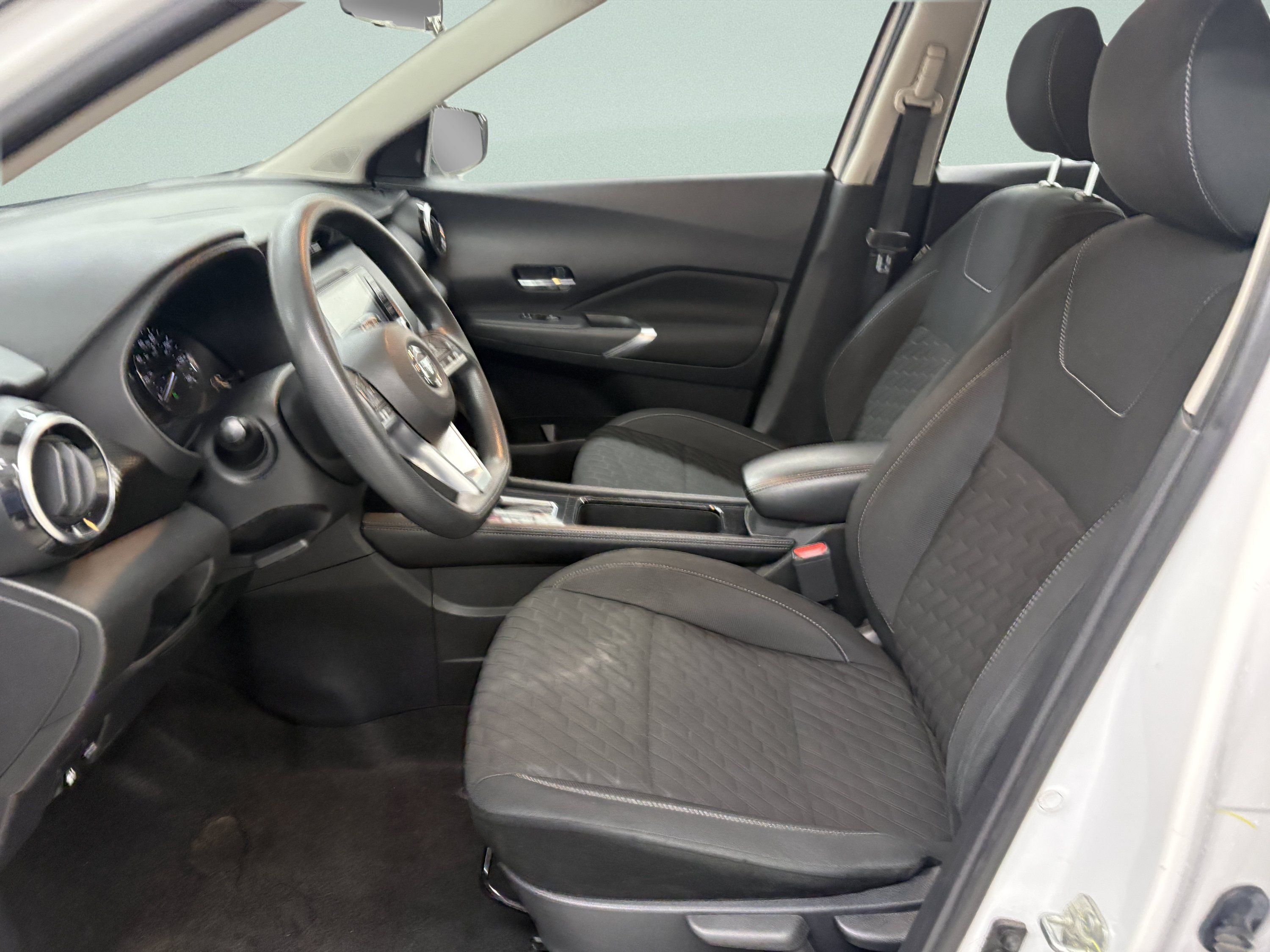 Used 2021 Nissan Kicks SV FWD image 11