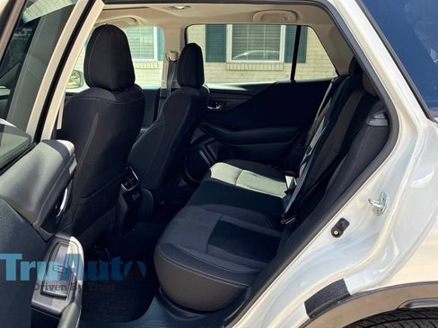 Used 2022 Subaru Outback Premium AWD/4WD image 38