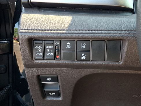 Used 2020 Honda Odyssey EX image 25