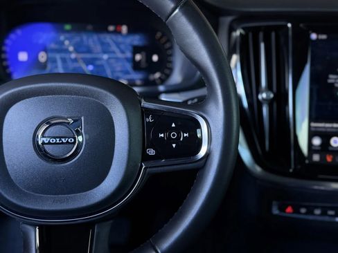 Used 2024 Volvo S60 B5 Plus w/ Climate Package image 24