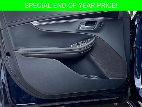 Used 2016 Chevrolet Impala LT w/ Convenience Package image 20