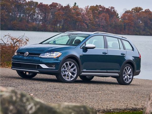 Used 2019 Volkswagen Golf Alltrack SE AWD/4WD image 1