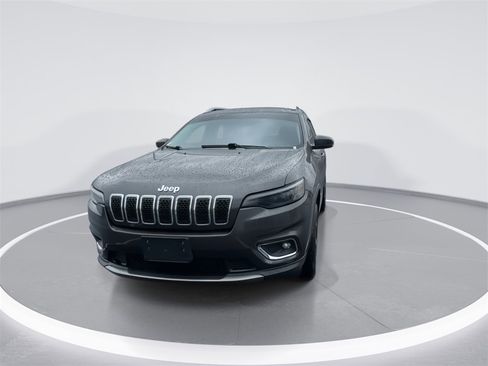 Used 2019 Jeep Cherokee Limited image 3