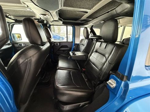 Used 2023 Jeep Wrangler Sahara w/ Cold Weather Group image 25