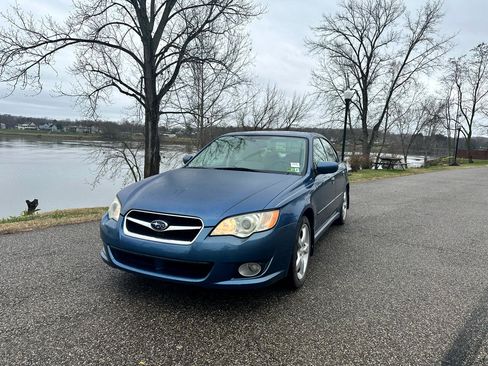 Used 2008 Subaru Legacy 2.5i image 2