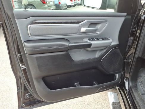 Used 2019 RAM 1500 Big Horn AWD/4WD image 16