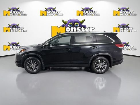 Used 2019 Toyota Highlander XLE AWD/4WD image 8