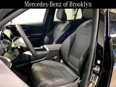 Used 2026 Mercedes-Benz GLC 300 4MATIC image 7