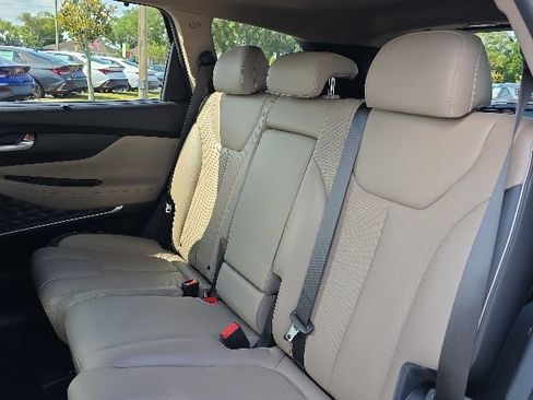 Used 2023 Hyundai Santa Fe Limited AWD/4WD image 7