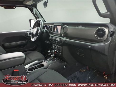 Used 2020 Jeep Gladiator Sport w/ Quick Order Package 24S image 11