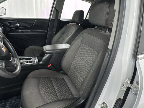 Used 2019 Chevrolet Equinox LT image 10