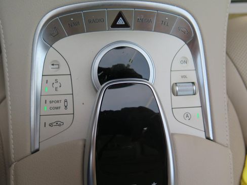 Used 2015 Mercedes-Benz S 550 4MATIC Sedan image 12