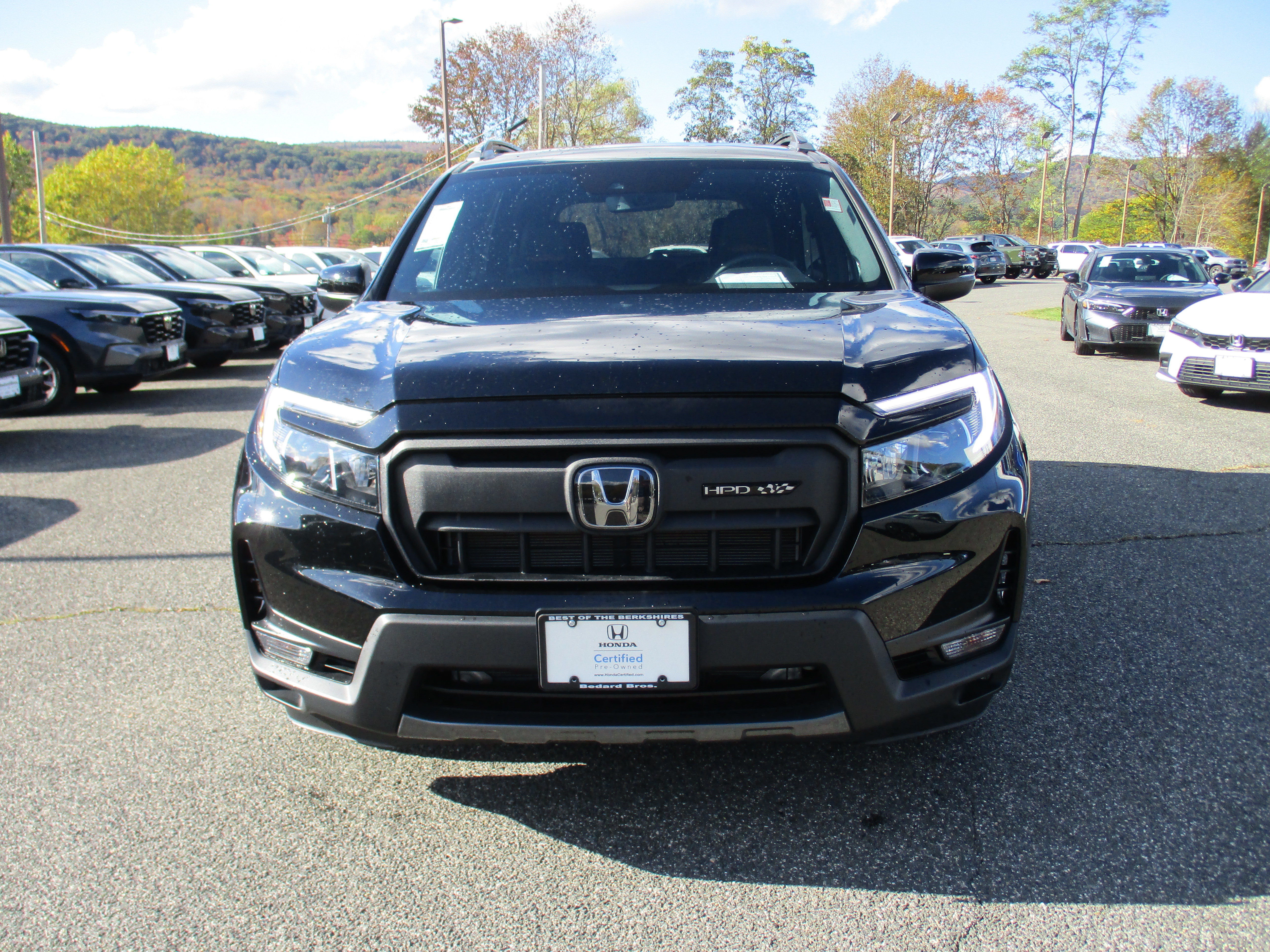 Certified 2025 Honda Passport TrailSport image 2