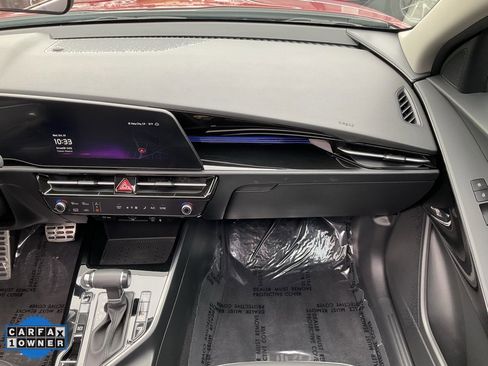 Used 2024 Kia Niro EX Touring image 57