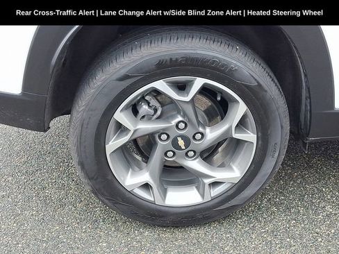 Used 2024 Chevrolet Trax LT w/ Driver Confidence Package image 14