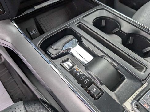 Used 2022 Ford F150 Lariat w/ Equipment Group 502A High AWD/4WD image 30
