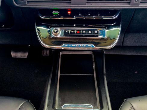 Used 2024 Lincoln Corsair FWD image 6