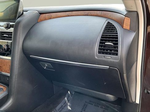 Used 2022 Nissan Armada SL w/ Captain's Chairs Package image 21