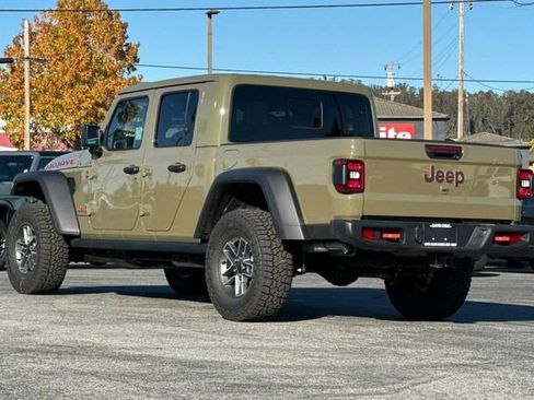 New 2026 Jeep Gladiator Mojave image 6