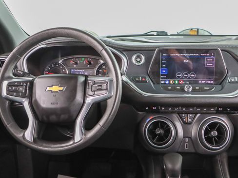 Used 2022 Chevrolet Blazer LT FWD image 17