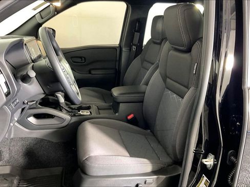 New 2026 Nissan Frontier SV w/ Tow Package AWD/4WD image 11