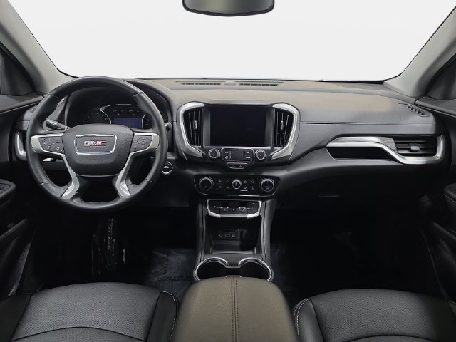 Used 2023 GMC Terrain SLT w/ LPO, Floor Liner Package AWD/4WD image 10
