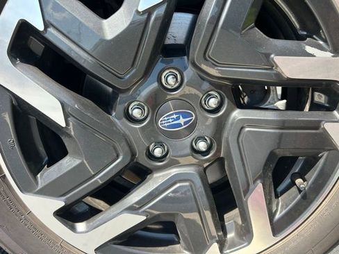 Used 2025 Subaru Forester Limited AWD/4WD image 8