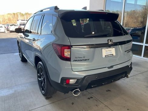 Certified 2024 Honda Passport Black Edition image 23