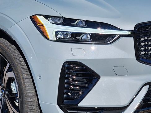 Used 2025 Volvo XC60 T8 Ultra w/ Protection Package Premier image 27