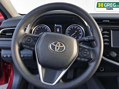 Used 2018 Toyota Camry LE w/ Convenience Package FWD image 10