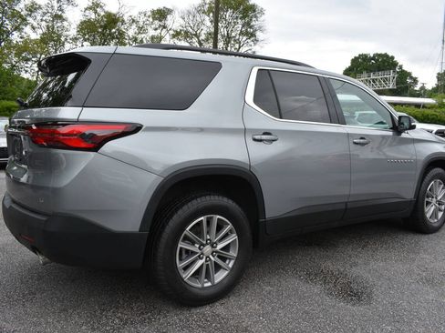 Used 2023 Chevrolet Traverse LT w/ LPO, Cargo Package AWD/4WD image 3