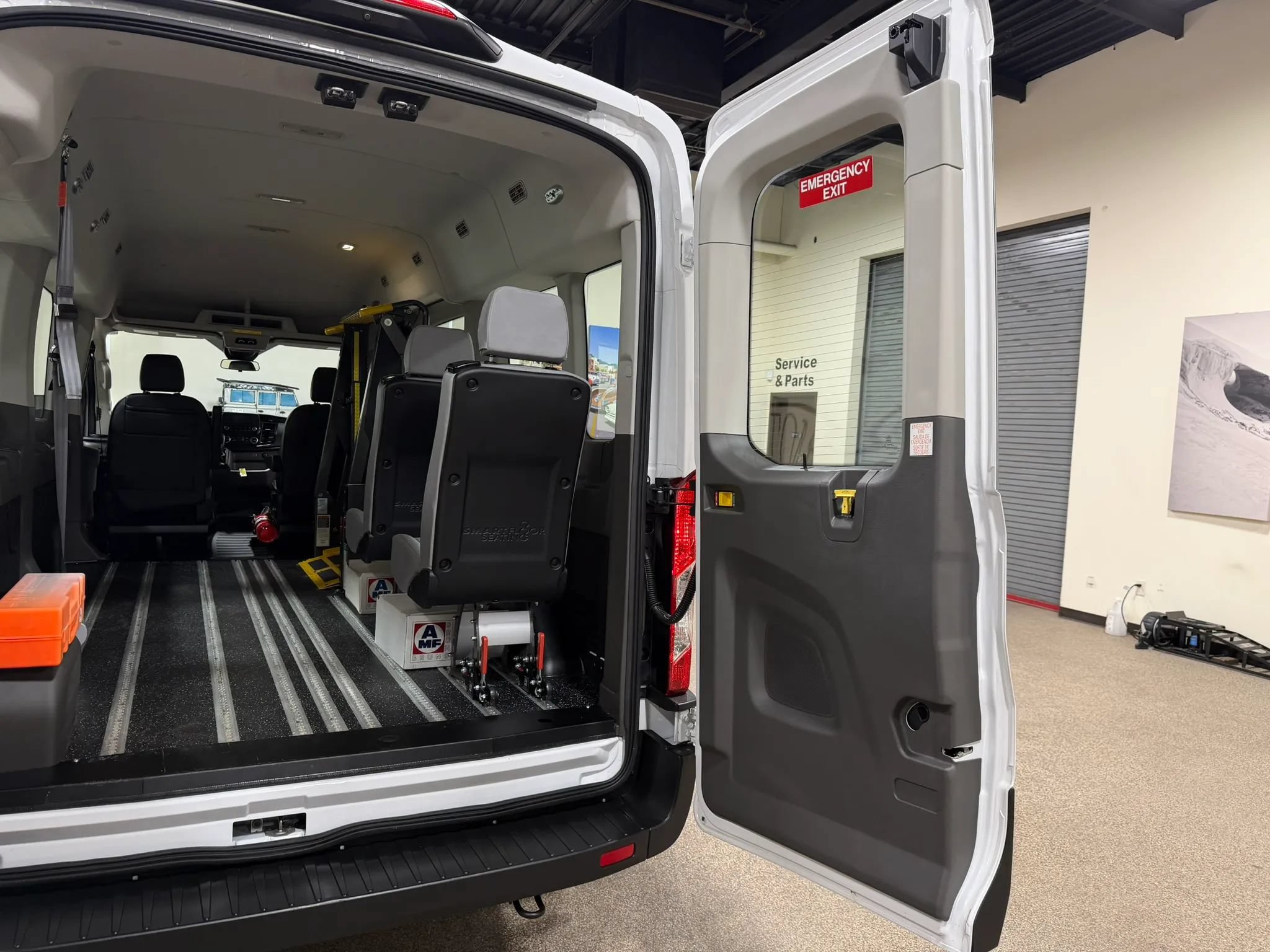 Used 2023 Ford Transit 350 XL RWD image 28