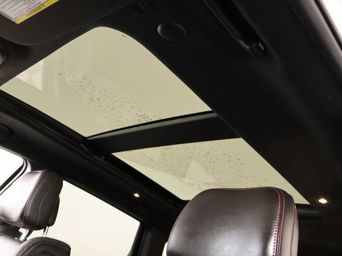 Used 2021 Jeep Grand Cherokee Trailhawk w/ Trailhawk Luxury Group image 16