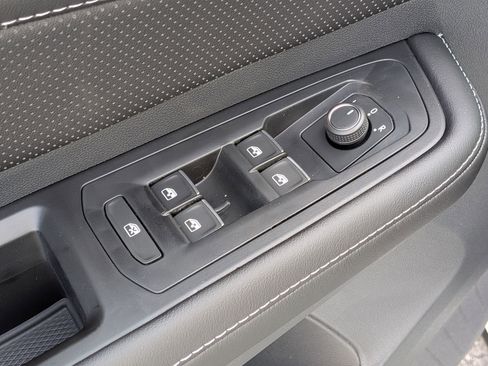 New 2026 Volkswagen Atlas SE FWD image 13