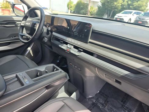 Used 2026 Kia EV9 Light RWD image 12