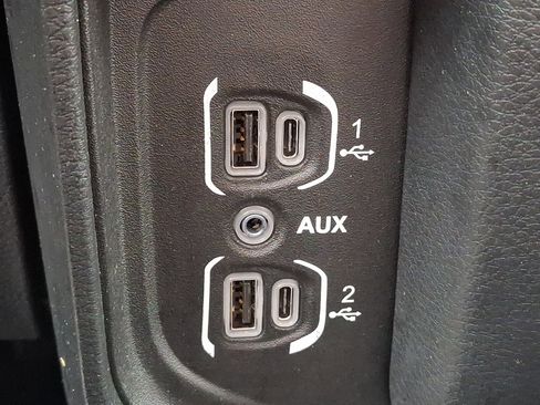 Used 2022 RAM 1500 Laramie image 24