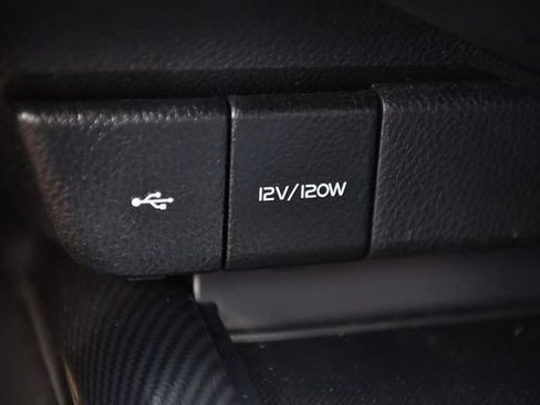Used 2021 Toyota Camry SE FWD image 14