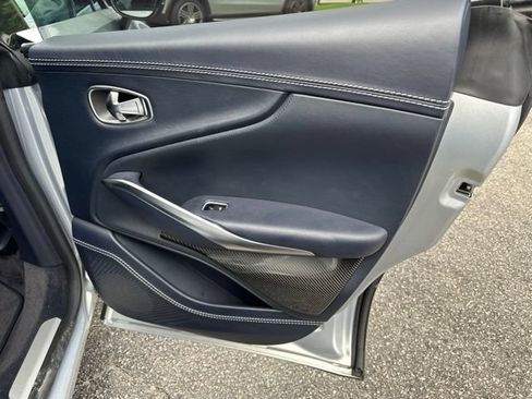 Used 2021 Aston Martin DBX AWD/4WD image 16