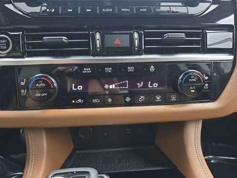 Used 2022 Nissan Pathfinder Platinum w/ Cargo Package FWD image 24
