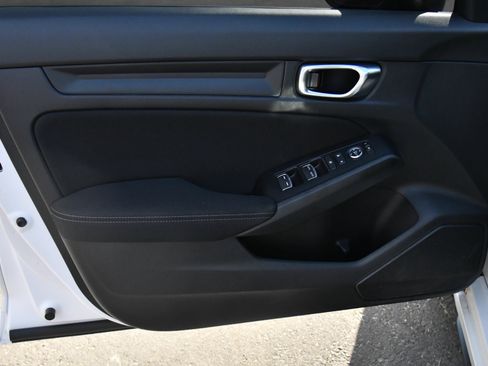 Used 2025 Honda Civic Sport image 13