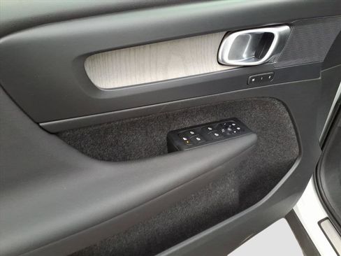 Used 2023 Volvo XC40 B5 Plus w/ Driver Assist Package image 13