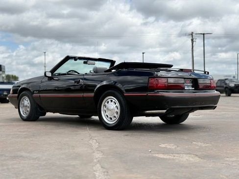 Used 1988 Ford Mustang LX image 4