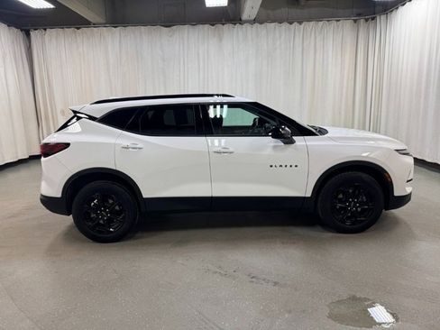 Used 2024 Chevrolet Blazer LT w/ Convenience Package image 3