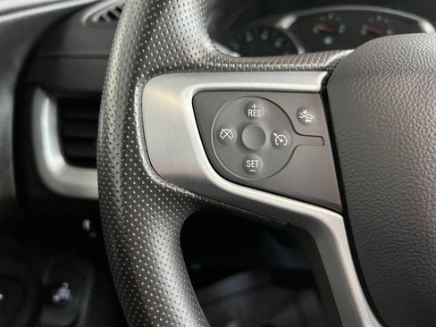 Used 2023 GMC Terrain SLE w/ Driver Convenience Package image 19