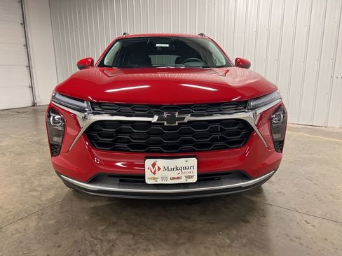 New 2026 Chevrolet Trax LT image 3