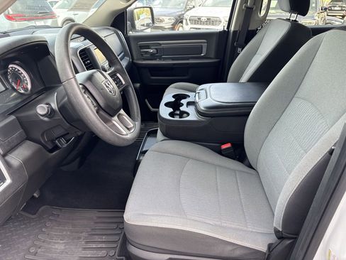 Used 2022 RAM 1500 Classic SLT w/ Protection Group AWD/4WD image 14