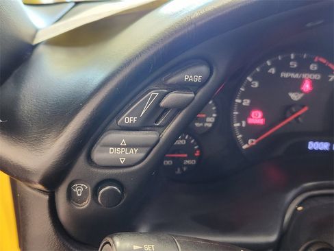 Used 2000 Chevrolet Corvette Convertible w/ Memory Pkg image 15