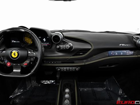 Used 2022 Ferrari F8 Tributo image 31