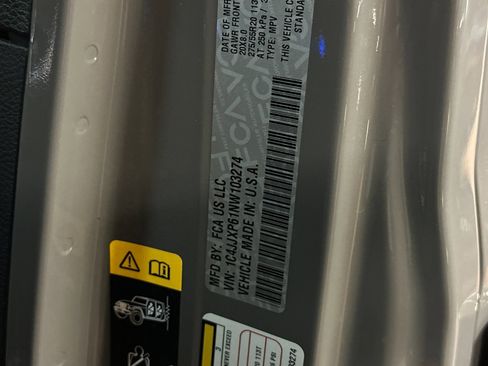 Used 2022 Jeep Wrangler Unlimited Sahara w/ Safety Group image 28