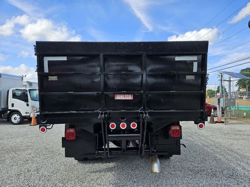 Used 2011 Ford F750 2WD Regular Cab Super Duty image 4